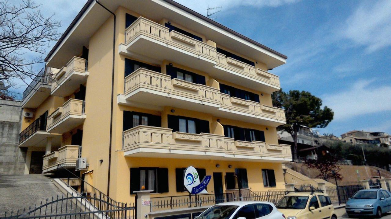 Verde Mare "Appartamenti Per Vacanze" Tortoreto Exterior foto