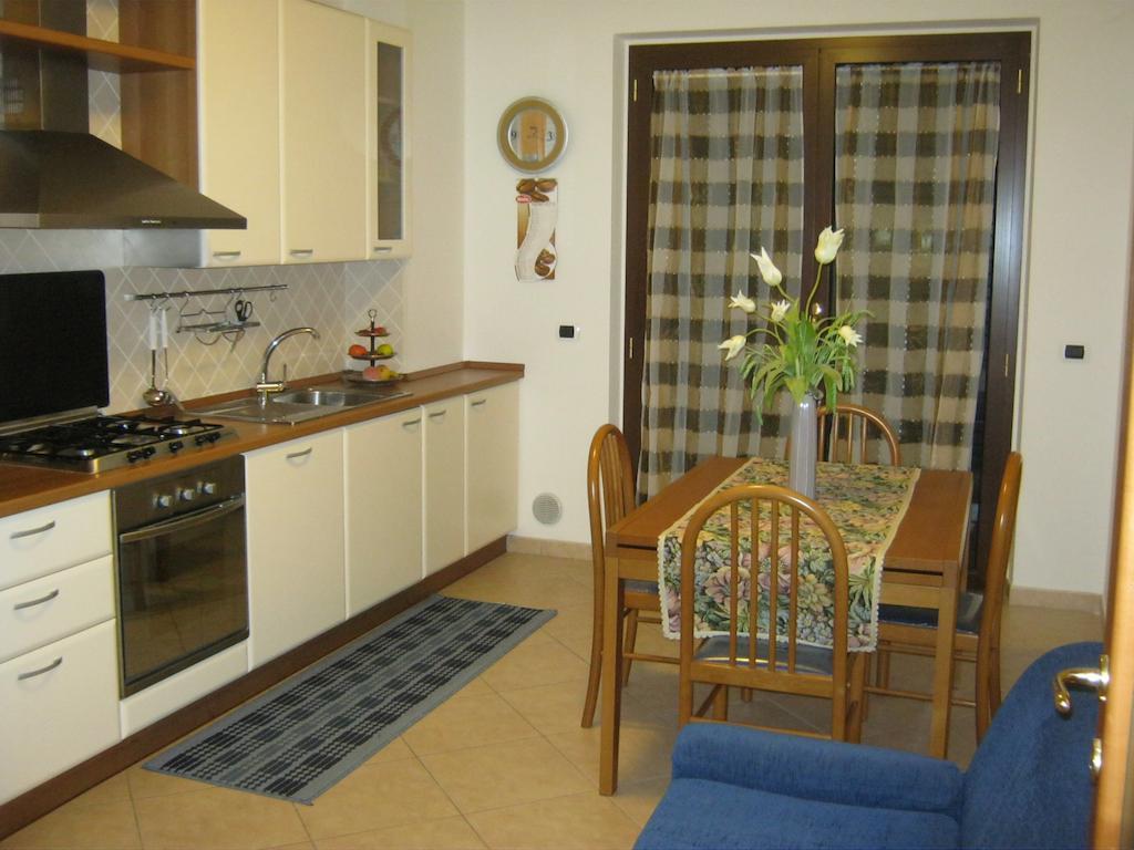 Verde Mare "Appartamenti Per Vacanze" Tortoreto Habitación foto
